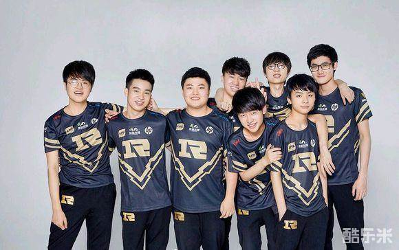 是对队徽的 是对队徽的