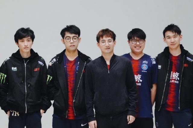 足以说明问 足以说明问
